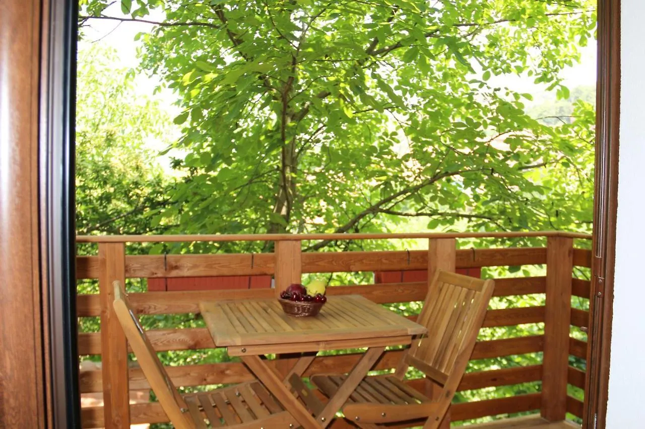 Casa Vacanze Il Giardino - Appartamento Castagno Aritzo