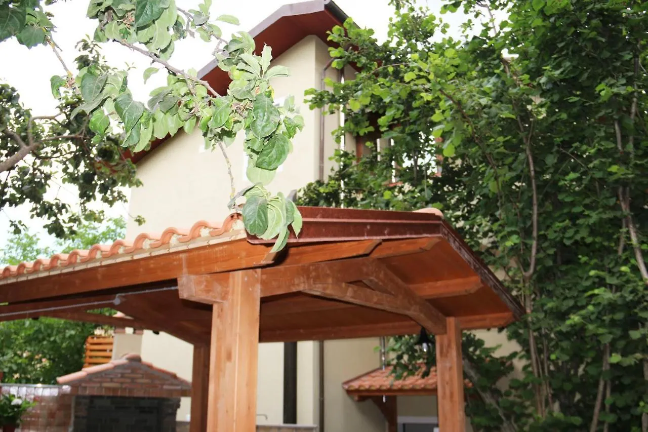 Casa Vacanze Il Giardino - Appartamento Castagno Aritzo 0*,  Italia