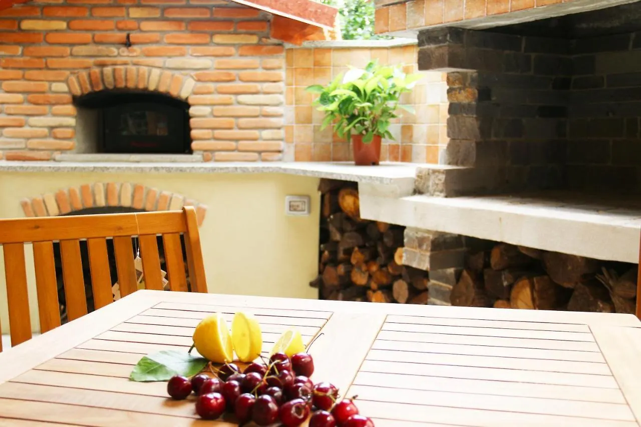 Casa Vacanze Il Giardino - Appartamento Castagno Aritzo