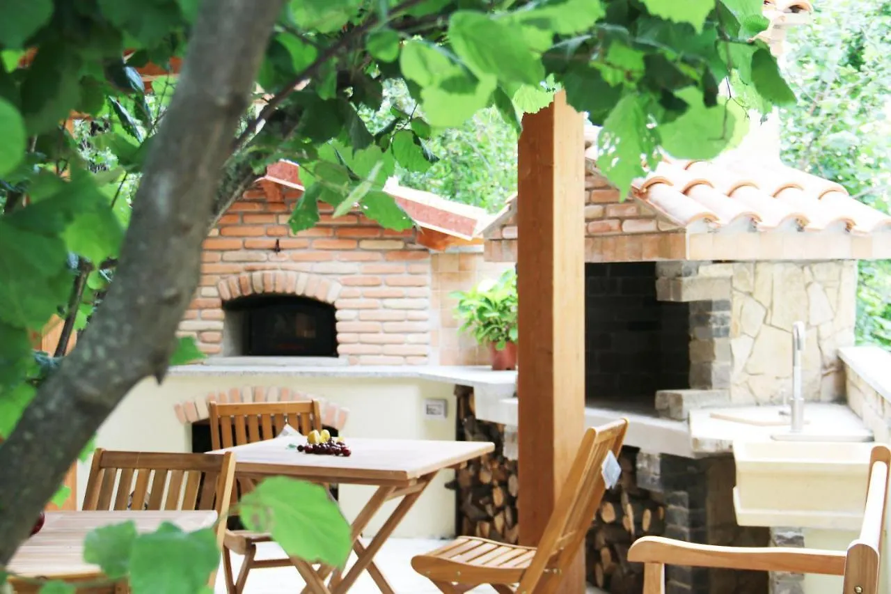 Casa Vacanze Il Giardino - Appartamento Castagno Aritzo