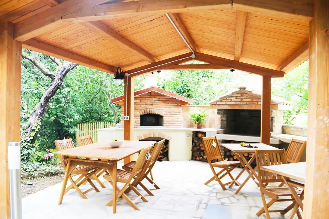 Casa Vacanze Il Giardino - Appartamento Castagno Aritzo