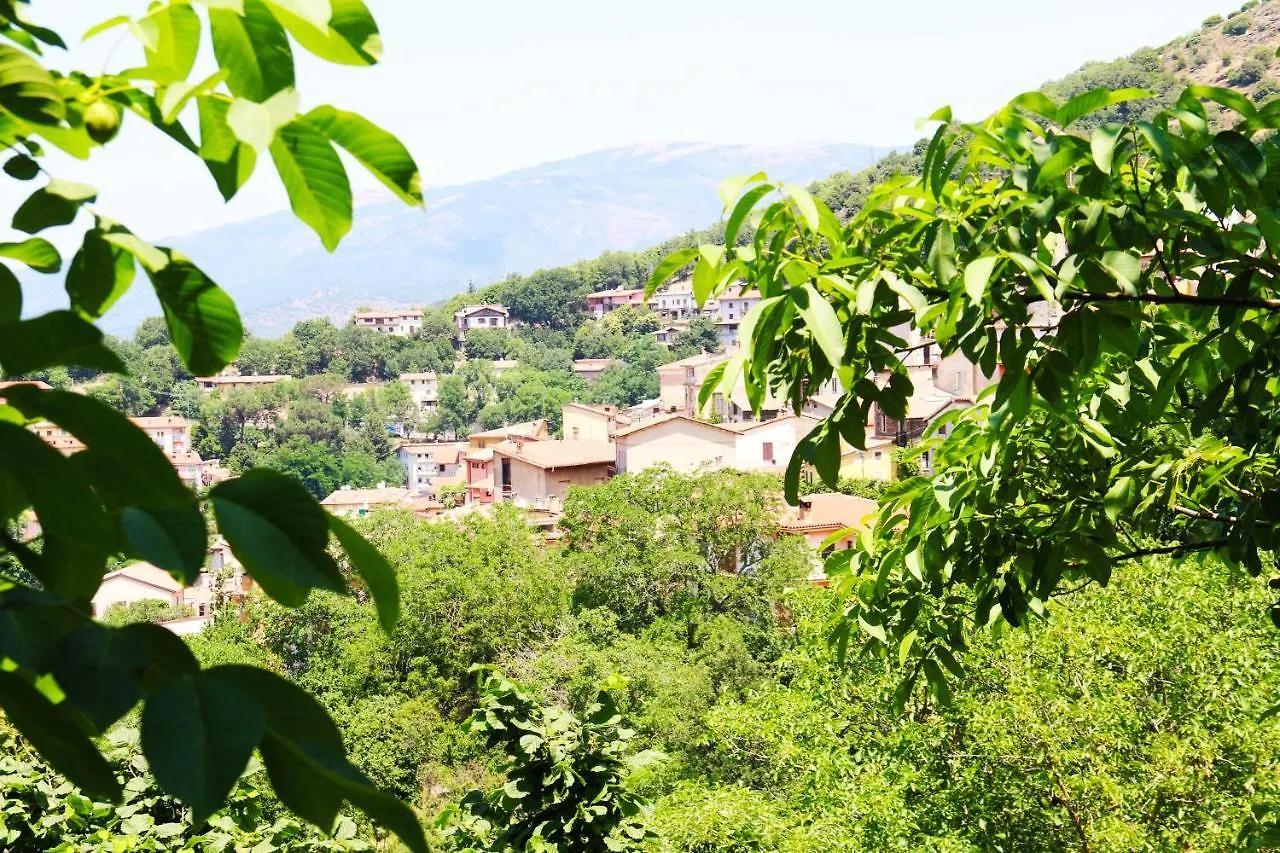 Casa Vacanze Il Giardino - Appartamento Castagno Aritzo